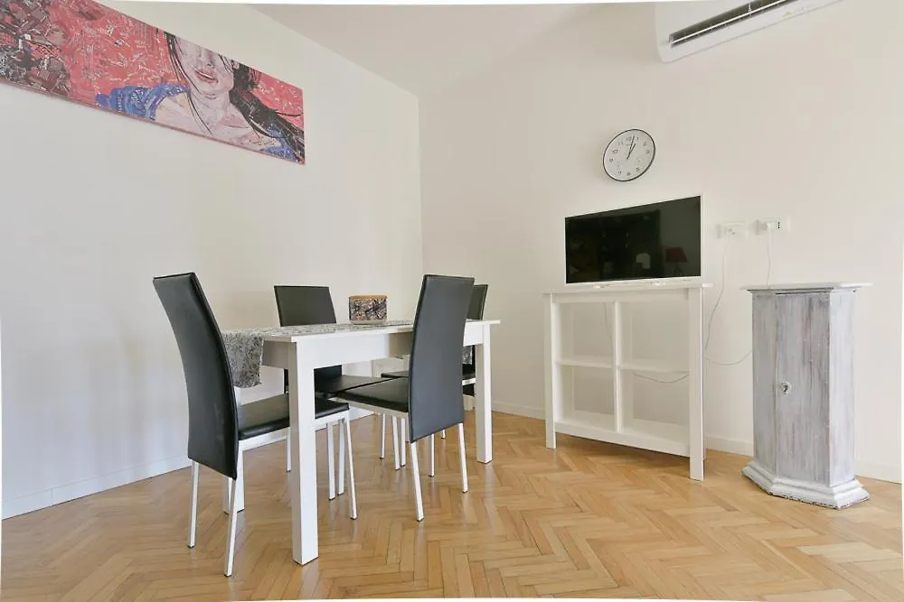 Queen Home Beauty Marghera Italy